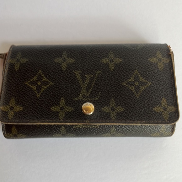 Louis Vuitton LV Monogram Snap Wallet - Picture 16 of 17